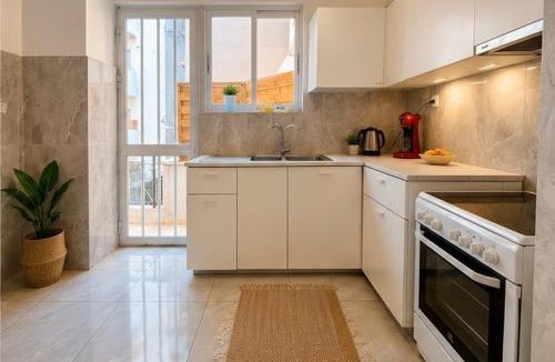 Dafni Apartment | 2 bedrooms, 300 meters from Dafni metro