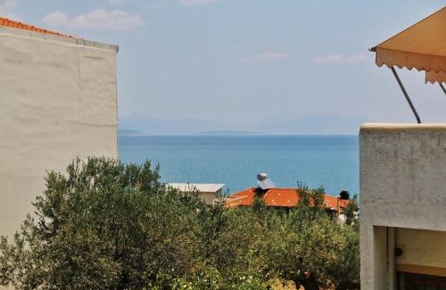 Kefalari Apartment | 2 Space - Selfcatering Apartment Helen No 7