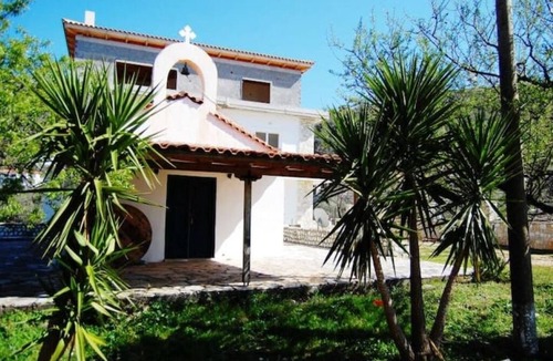 Himare Apartment | 25 meters from the beach 8