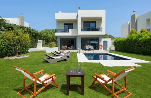 Filerimos Villa | 260 m² Villa ∙ 4 bedrooms ∙ 8 guests