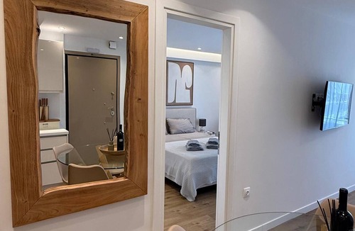 Glyfada Apartment | 2BR Apartment Glyfada Near Beach & Parking