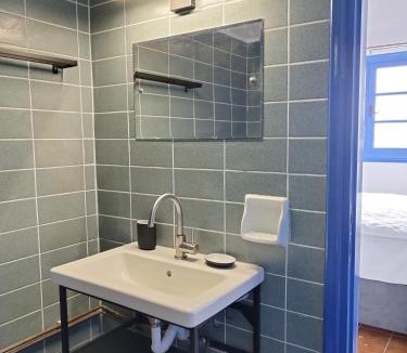 Katsarou Apartment | 2P studio