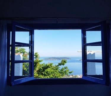 Katsarou Apartment | 2P studio