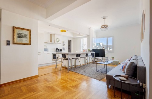 Plaka Apartment | 3 bdrm Luxury Apt in Athens Incredible Acropolis View
