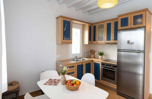 Ano Mera Apartment | 3-Bed Home in Ano Mera