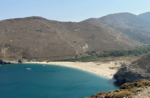 Ydrousa Villa | 4-bedroom villa overlooking the Aegean Sea