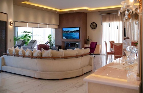 Kassandra Villa | 4 Bedrooms Villa with Pool