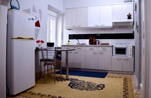Lesvos Apartment | 4 seasons