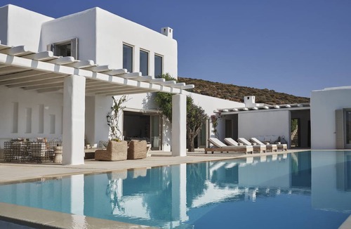 Mykonos Villa | 600 m² Villa ∙ 5 bedrooms ∙ 12 guests