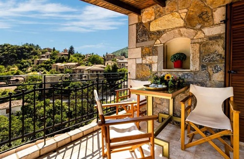 Trikolonoi Apartment | 61 m² Apartment ∙ 2 bedrooms ∙ 4 guests