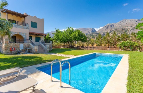 Fragkokastello Villa | 91 m² Villa ∙ 2 bedrooms ∙ 5 guests