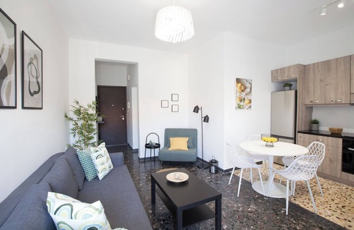 Rethymno Apartment | A bright and comfortable apartment,near the sea of Rethymno
