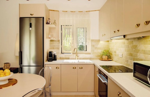 Molos House | A holiday one bedroom home with all modern amenities, sun terrace and garden.