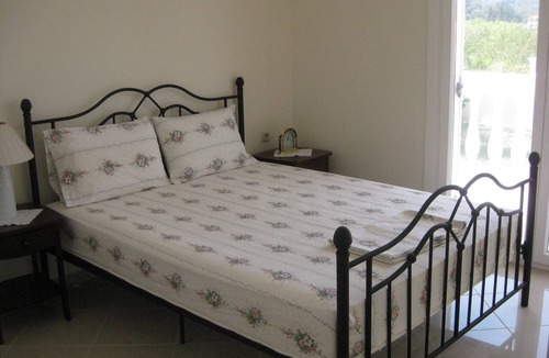 Magoulades Villa | A Luxurious Villa in a Residential area w/walking distance to Sidari Resort!