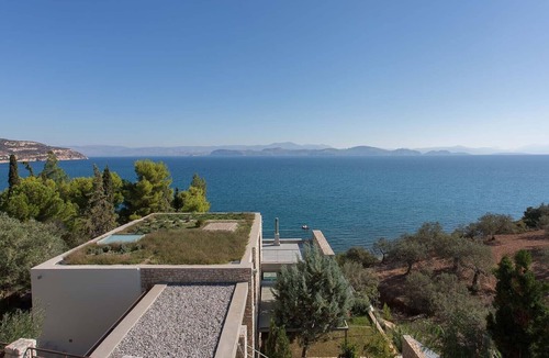 Xiropigado Villa | A luxury seafront villa with private pool, near Nafplio