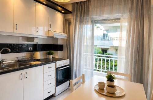 Neoi Epivates Apartment | A Minute By The Beach