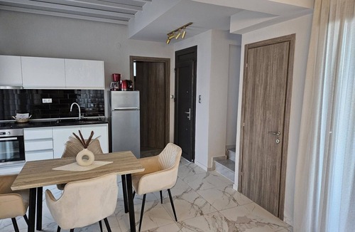 Skotina House | A small, ideally located resort with private pools.