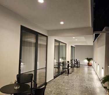 Sarande Hotel | Abi's Suites