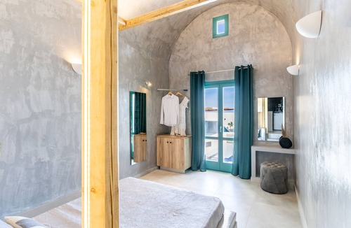 Vourvoulos House | Abrazo Villas