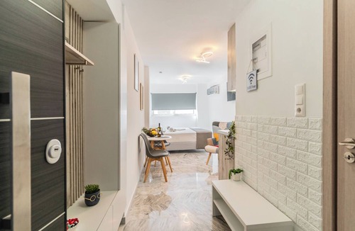 Kerameikos Apartment | AcroLofts M62 - Budget Room, 300m from Metro Station