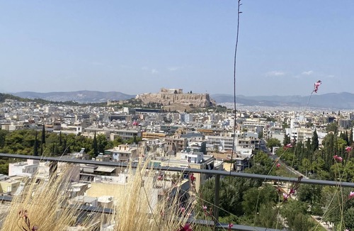Kinosargous Apartment | Acropolis Residence with 360-Degree Athens City Views Rooftop