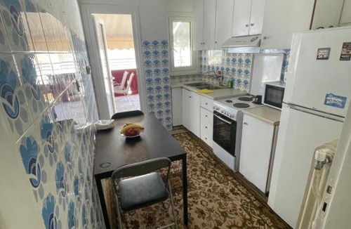 Neos Kosmos House | Acropolis view 3 shared room