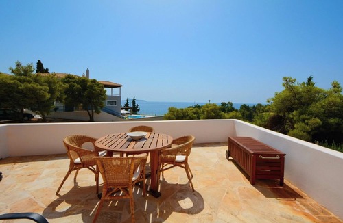 Agios Emilianos Villa | Aemilianus Nest family villa with pool and sea view