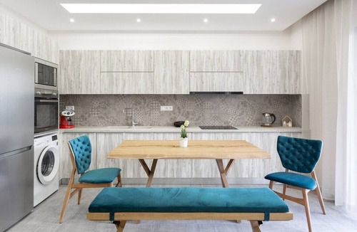 Nea Smirni Apartment | Afroditi Suite - Spacious apt, central & safe!