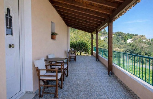 Kardamyla Apartment | Agali Beach - Studio with Sea View in Chios