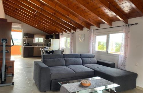 Petriti House | Aggelos's house