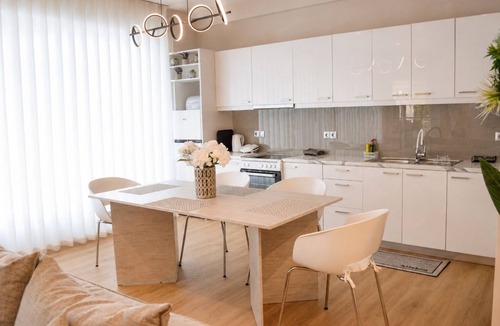Egira Apartment | Akrata Comfort Living