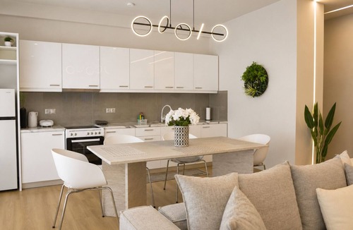 Egira Apartment | Akrata Comfort Living