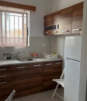 Mesolongi Apartment | Alasrooms-A2 Δίχωρο 38m2 διαμ1ου μεμπαλκόνι κέντρο
