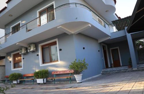 Sheqi i Vogel House | Albora Guest House