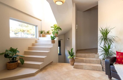 Vathianos Kampos Villa | Alice On The Rocks Villa with Sea View, Wi-Fi, and Air Conditioning