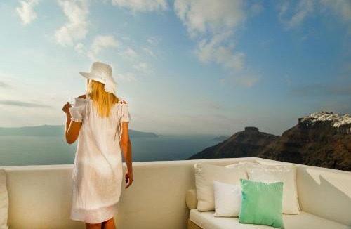 Fira Apartment | Allure Suites
