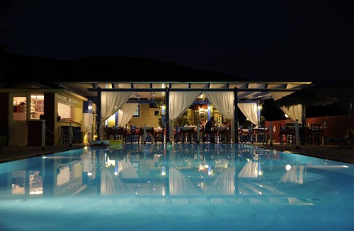 Exomytis Villa | Almond Deluxe Suite with Pool