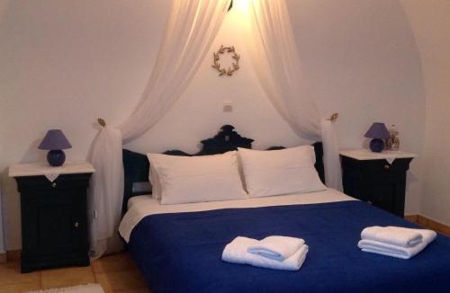 Kamari Apartment | Almyra Oia Suites
