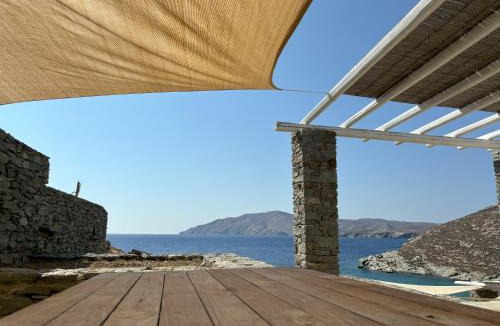 Kithnos House | Almyra Yellow Villa