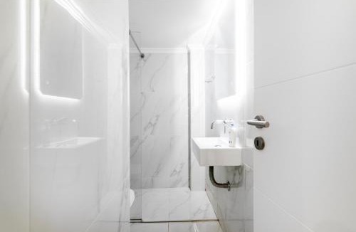 Ampelokipoi Apartment | Althea Athens Suite
