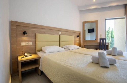 Dassia Hotel | Amalia Corfu Hotel - Adults Only