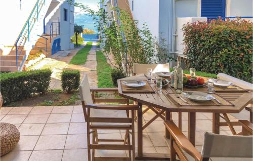 Kato Diminio Apartment | Amazing Apartment In Melissi Korinthia With Wifi