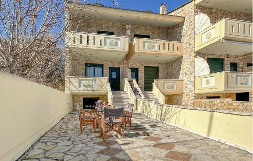 Diakofto House | Amazing Home In Diakopto Achaias P