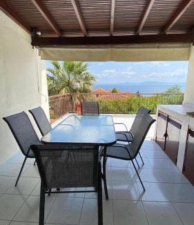 Afytos Apartment | Amazing Sea View Loft, Afytos