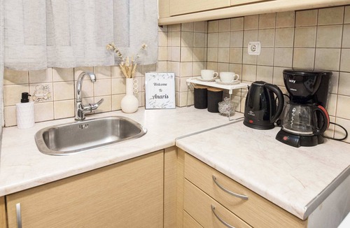 Keratsini-Drapetsona Apartment | Anaris 2 Bd Balcony Hidden Gem in Drapetsona