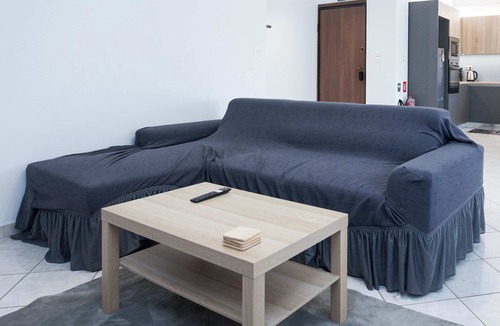 Dafni-Ymittos Apartment | Andri's Luxury suite
