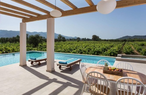 Agia Marina House | Aneli Luxury Villas, Villa Elissavet . 8 guests . 3 bedrooms