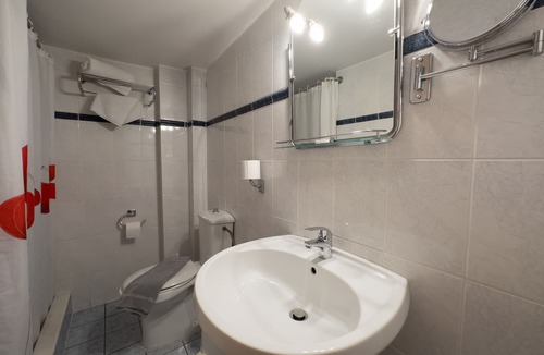 Piraeus Hotel | Anemoni