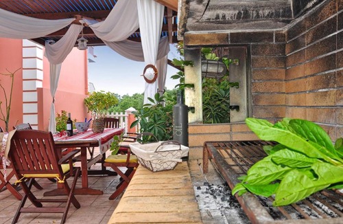 Termenades Apartment | Angela Pool Apartments