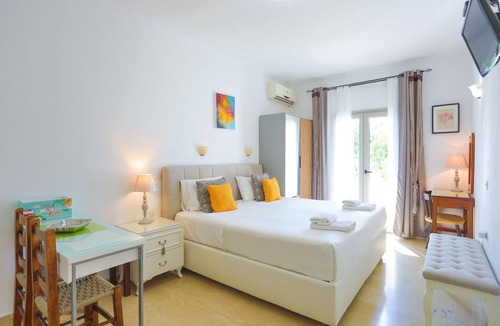 Kassiopi Apartment | Angela Suite in Kassiopi